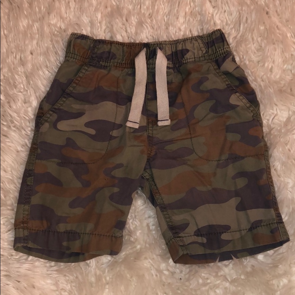 Camo Carter shorts ages 5t soft material